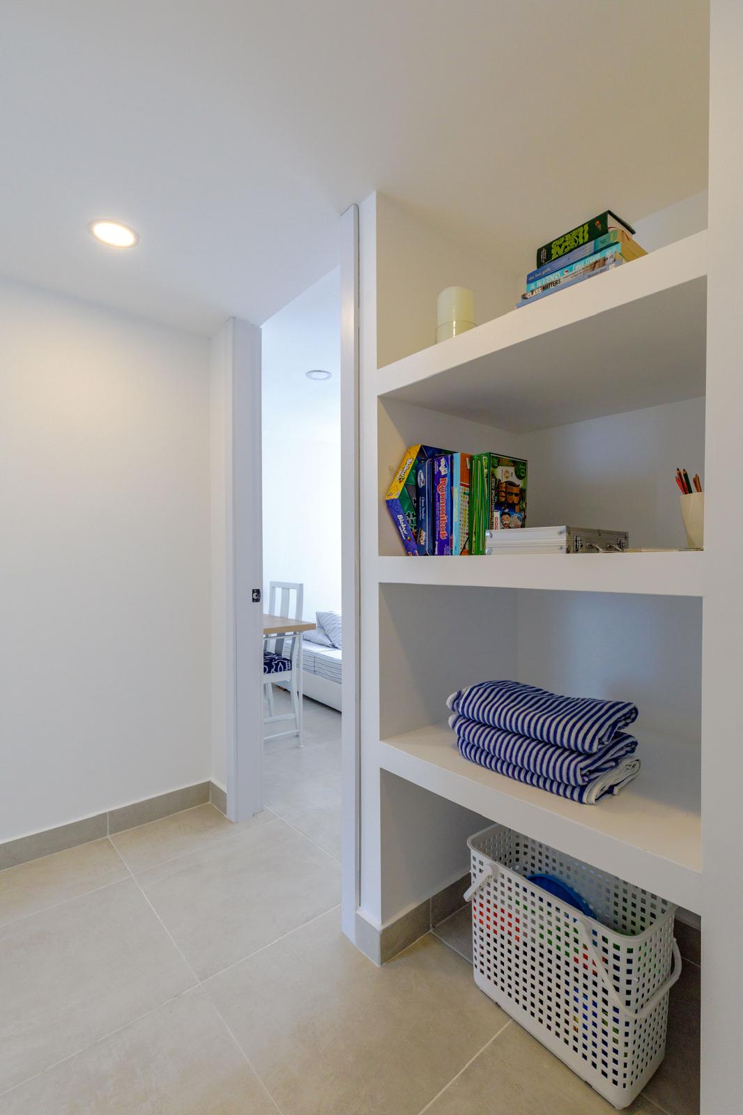 Apartamento 12-C1 pasillo