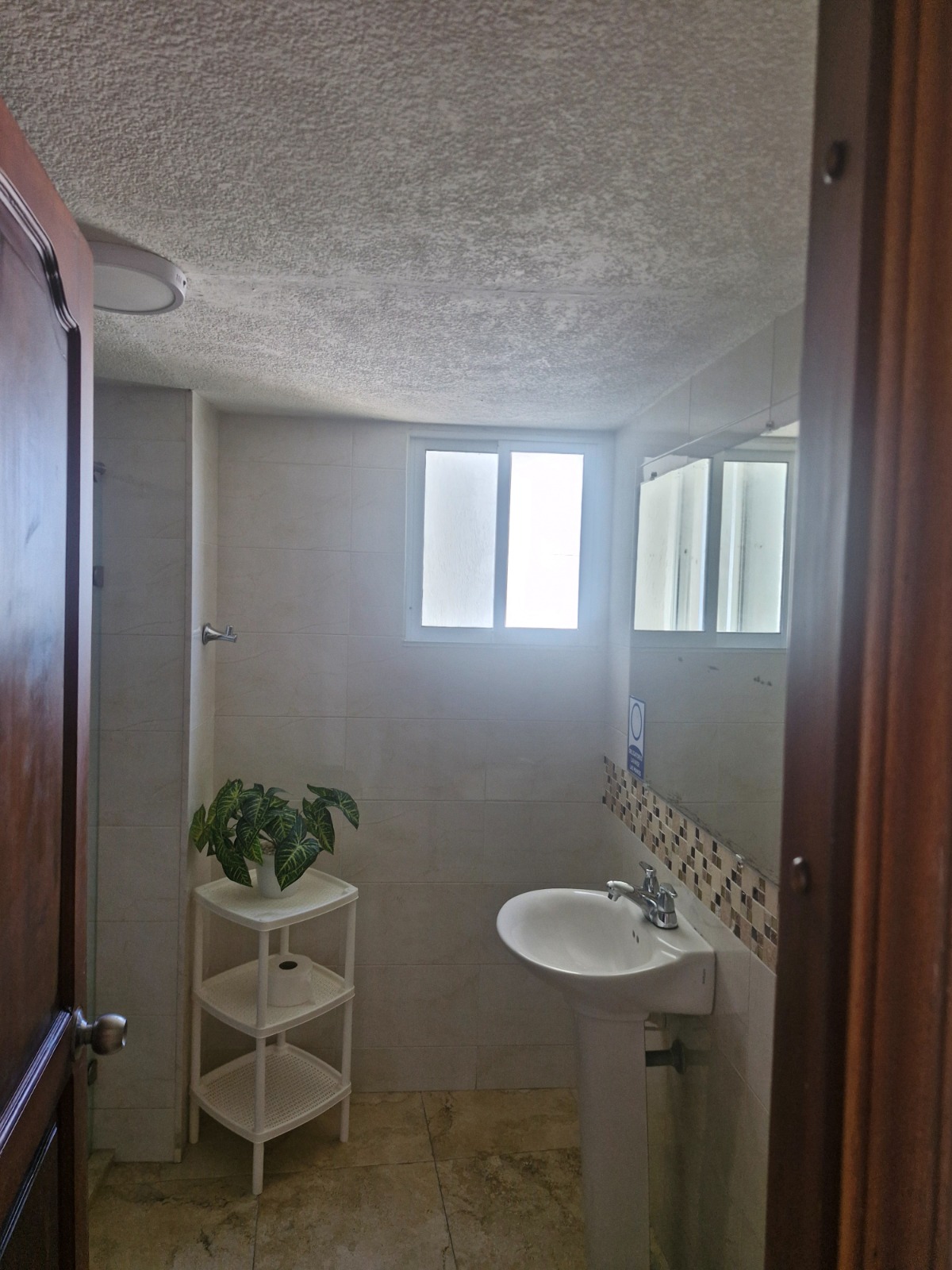 Apartamento 15-2A baño 2