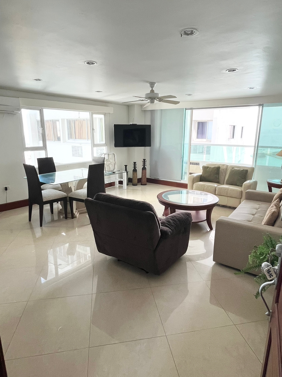 Apartamento 16-1C sala