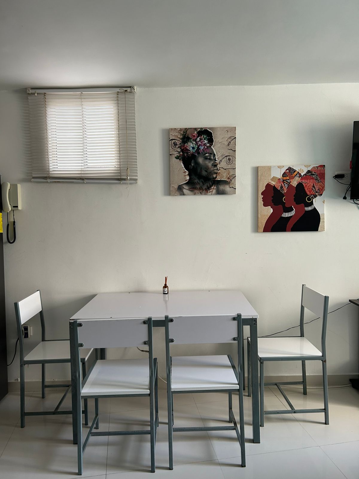Aparta-estudio 4-4B sala